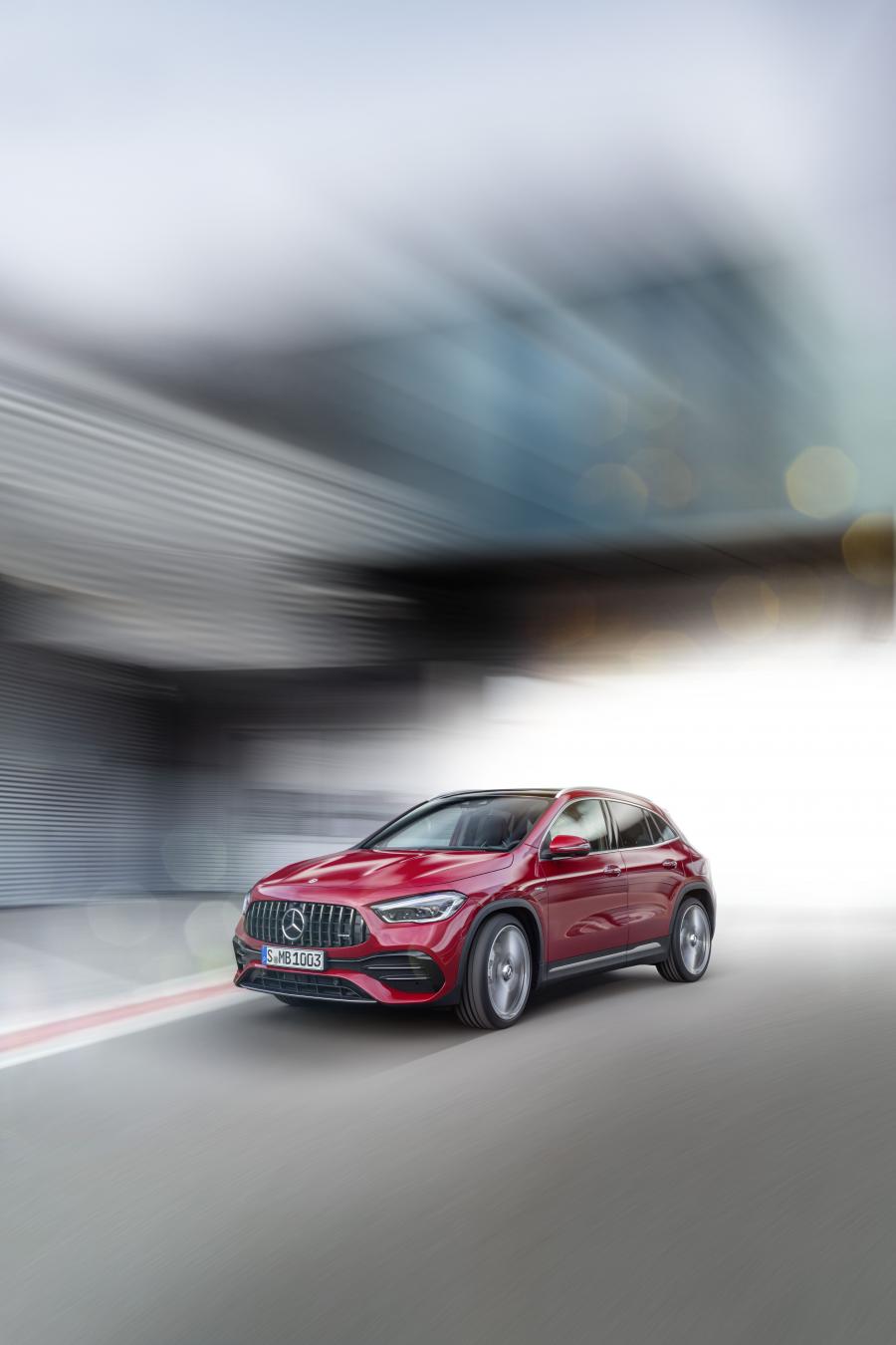  Mercedes-AMG GLA35 4Matic (H247) 2020 года  (WW) (фото 8 из 48)